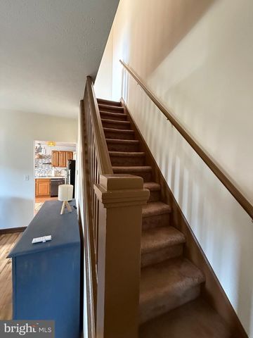 621 NOBLE ST, Lebanon, PA 17042