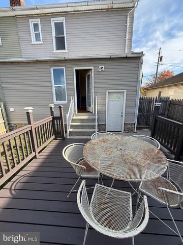 621 NOBLE ST, Lebanon, PA 17042