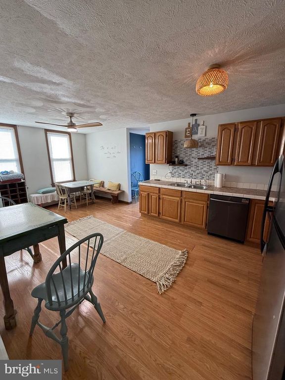 621 NOBLE ST, Lebanon, PA 17042