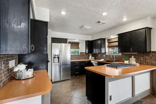 803 Whitecap Drive, El Lago, TX 77586