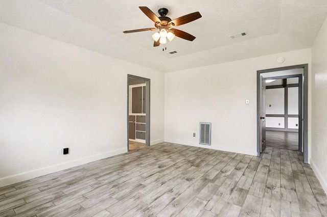 803 Whitecap Drive, El Lago, TX 77586