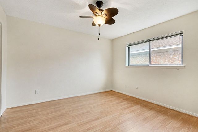 803 Whitecap Drive, El Lago, TX 77586