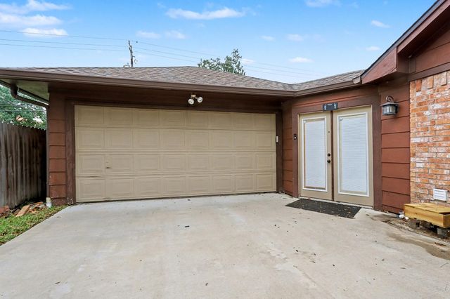 803 Whitecap Drive, El Lago, TX 77586