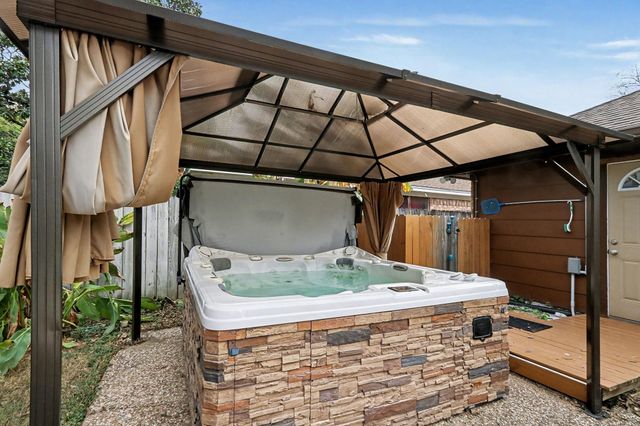 803 Whitecap Drive, El Lago, TX 77586