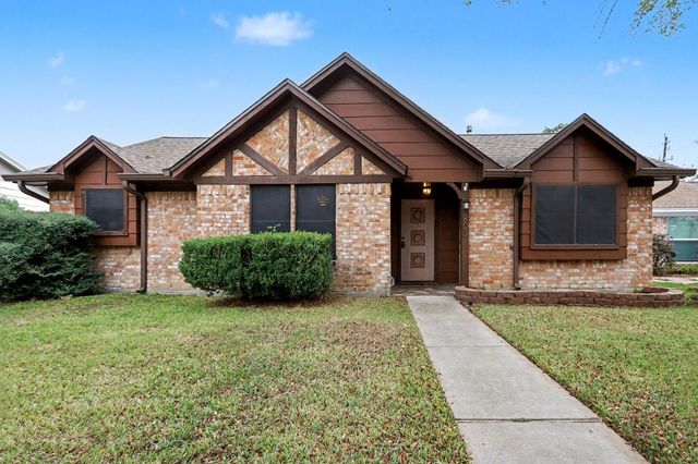 803 Whitecap Drive, El Lago, TX 77586