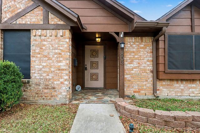 803 Whitecap Drive, El Lago, TX 77586