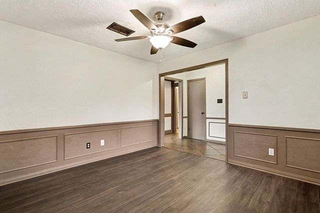 803 Whitecap Drive, El Lago, TX 77586