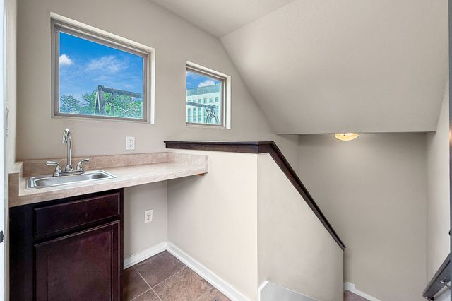 528 2nd Avenue 307, Des Moines, IA 50309