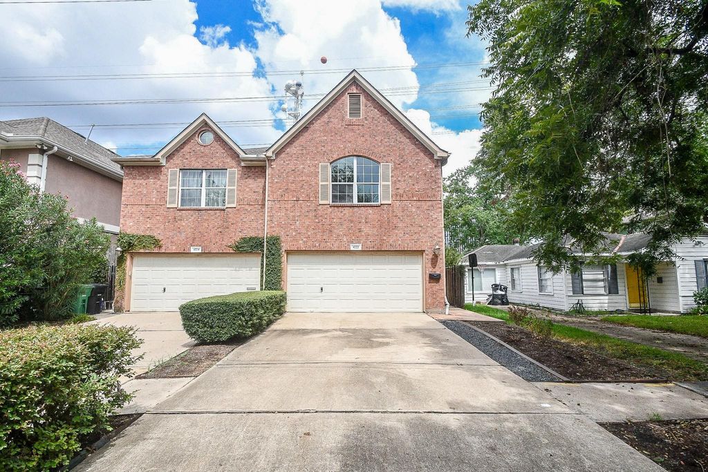 4222 Childress Street, Houston, TX 77005