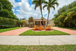 10 S Melrose Dr, Miami Springs, FL 33166