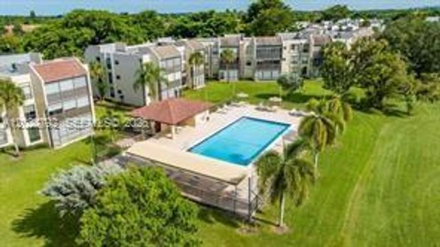 6301 N University Dr 117, Tamarac, FL 33321