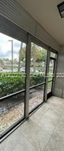 6301 N University Dr 117, Tamarac, FL 33321