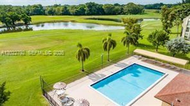 6301 N University Dr 117, Tamarac, FL 33321
