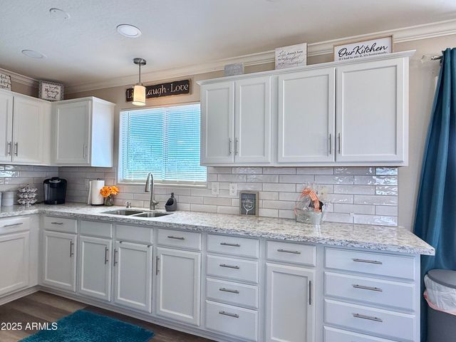 20233 E SUNSET Lane, Mayer, AZ 86333