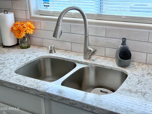 20233 E SUNSET Lane, Mayer, AZ 86333