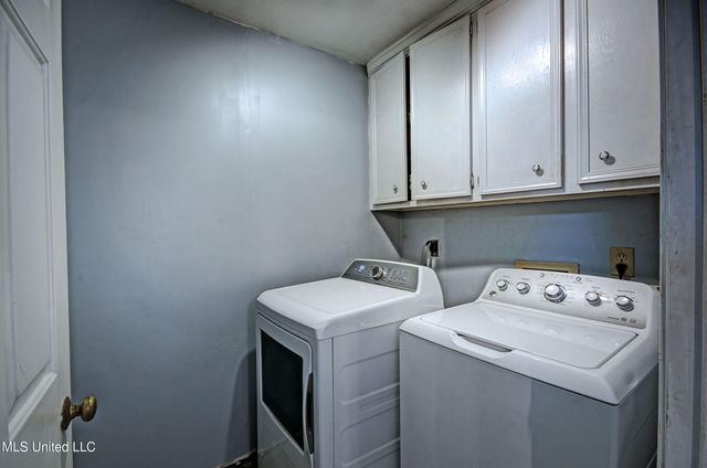 220 Cherry Drive, Brandon, MS 39042