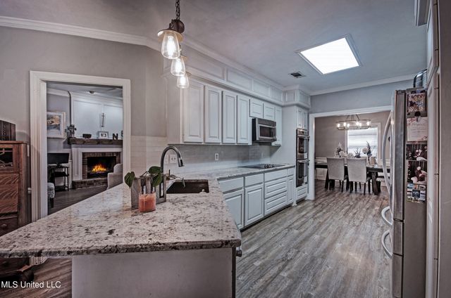 220 Cherry Drive, Brandon, MS 39042