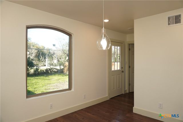 1019 Haynes Street, San Marcos, TX 78666