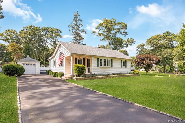 42 Pineacre Drive, Smithtown, NY 11787