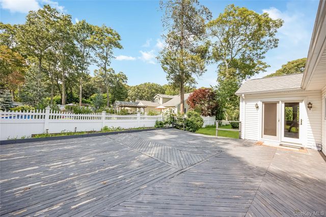 42 Pineacre Drive, Smithtown, NY 11787