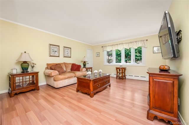 42 Pineacre Drive, Smithtown, NY 11787