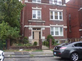 15 Bond Street, Hartford, CT 06114