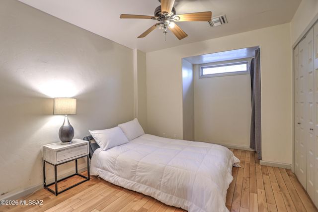 100 S Placita Colonia Solana, Tucson, AZ 85716
