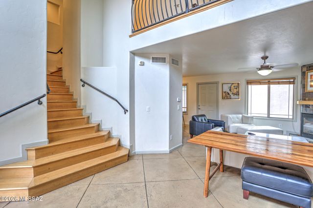 100 S Placita Colonia Solana, Tucson, AZ 85716