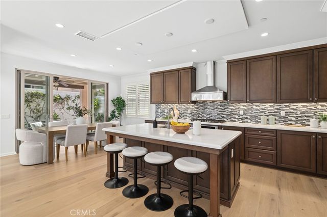 76 Decker, Irvine, CA 92620