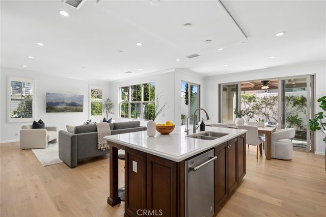 76 Decker, Irvine, CA 92620