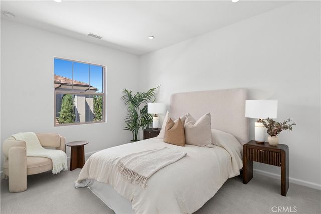 76 Decker, Irvine, CA 92620