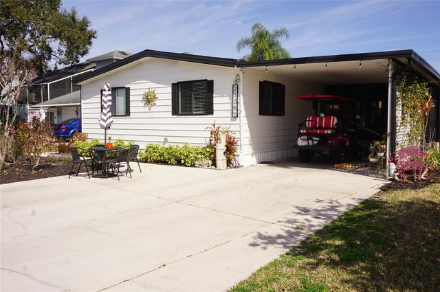 21052 LITTLE MAGENS LOOP, Lutz, FL 33558