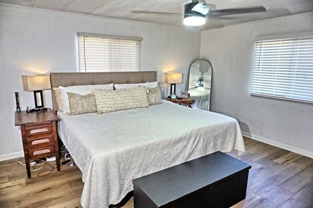 21052 LITTLE MAGENS LOOP, Lutz, FL 33558