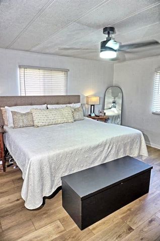 21052 LITTLE MAGENS LOOP, Lutz, FL 33558