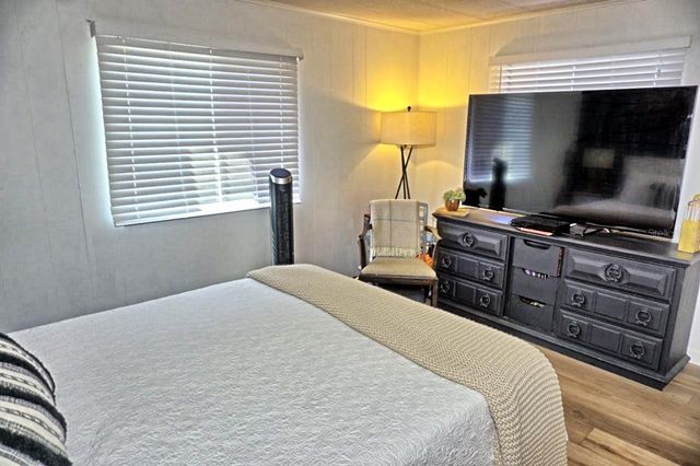 21052 LITTLE MAGENS LOOP, Lutz, FL 33558