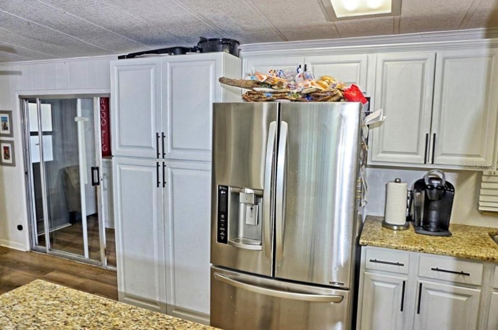 Image 17 of property listing at 21052 LITTLE MAGENS LOOP, Lutz, FL 33558