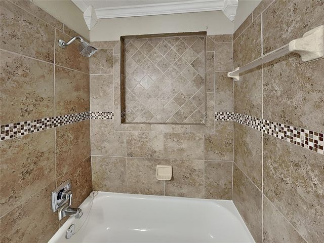 2514 10TH AVENUE DRIVE NE, Bradenton, FL 34208