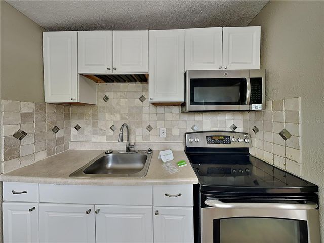 2514 10TH AVENUE DRIVE NE, Bradenton, FL 34208