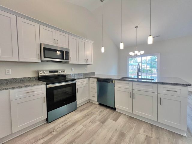 5176 Spring St., Loris, SC 29569