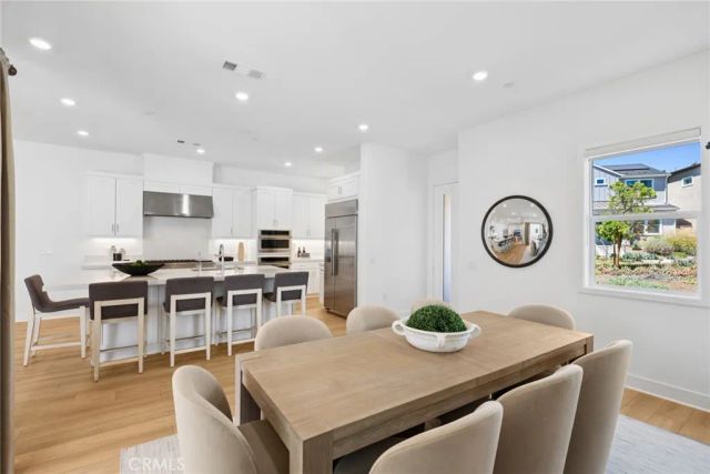 446 Sonia, Irvine, CA 92618