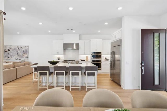 446 Sonia, Irvine, CA 92618