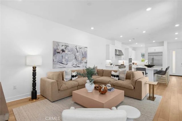 446 Sonia, Irvine, CA 92618