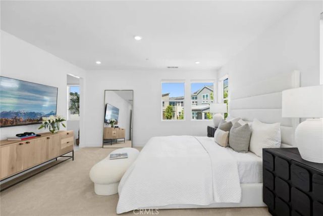 446 Sonia, Irvine, CA 92618