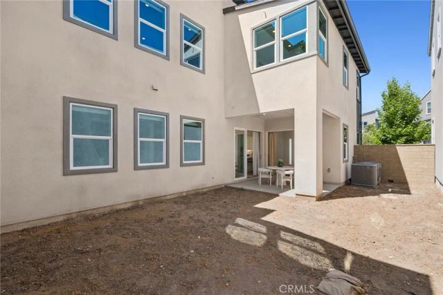 446 Sonia, Irvine, CA 92618