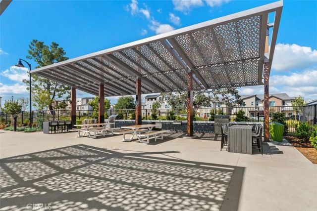 446 Sonia, Irvine, CA 92618