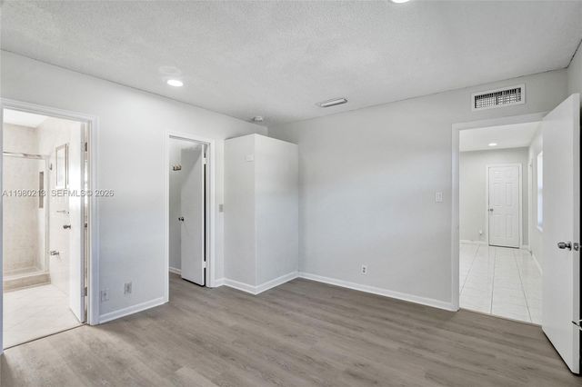 2621 SW Natura Ave, Deerfield Beach, FL 33441