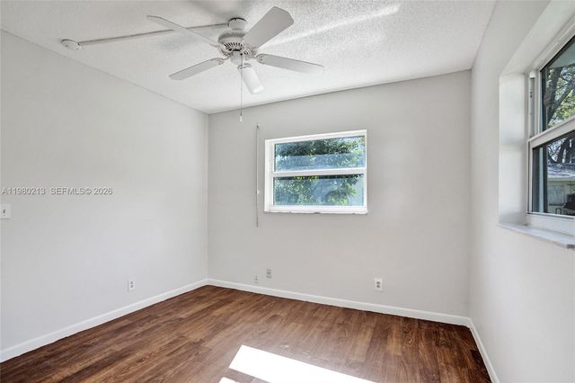 2621 SW Natura Ave, Deerfield Beach, FL 33441