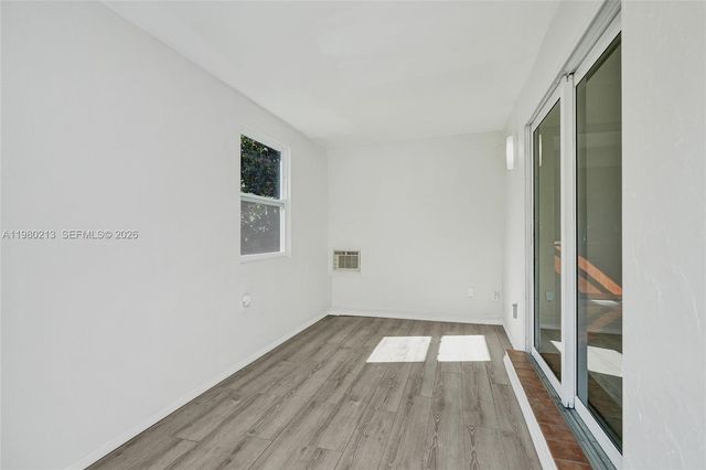 2621 SW Natura Ave, Deerfield Beach, FL 33441