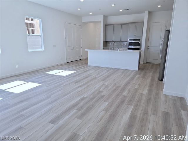 96 Ibiza Lake Drive, Henderson, NV 89011