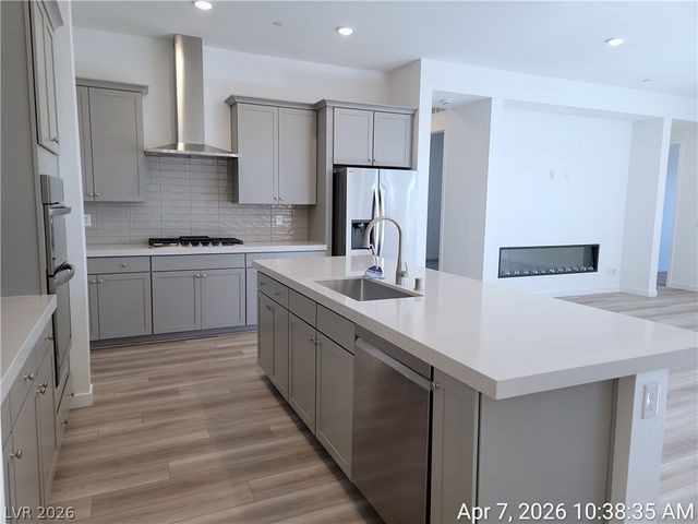 96 Ibiza Lake Drive, Henderson, NV 89011